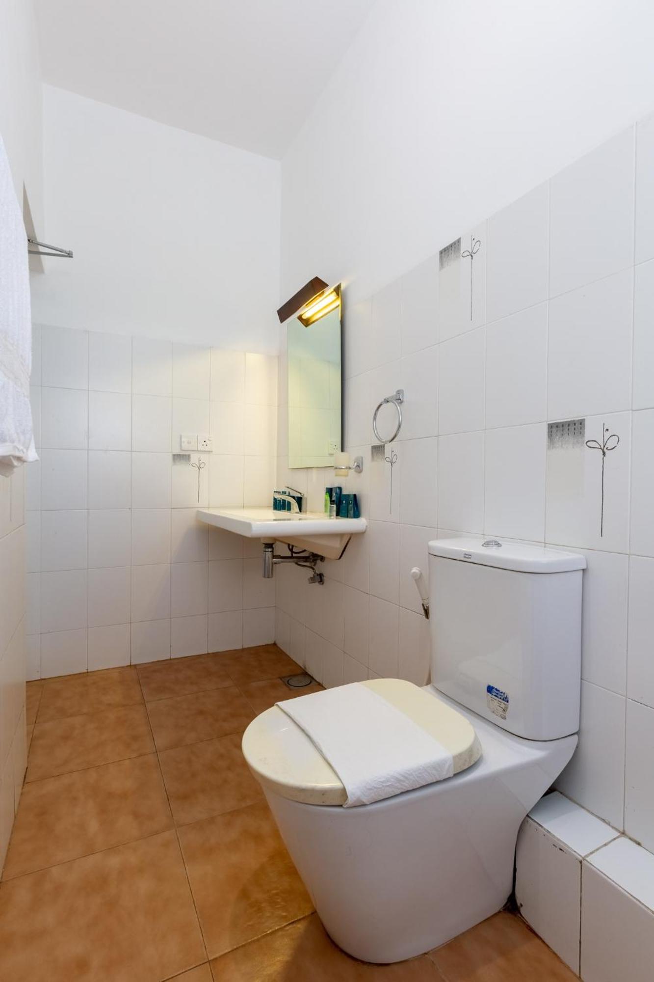 Royal Mount Hotel Dehiwala-Mount Lavinia Room photo