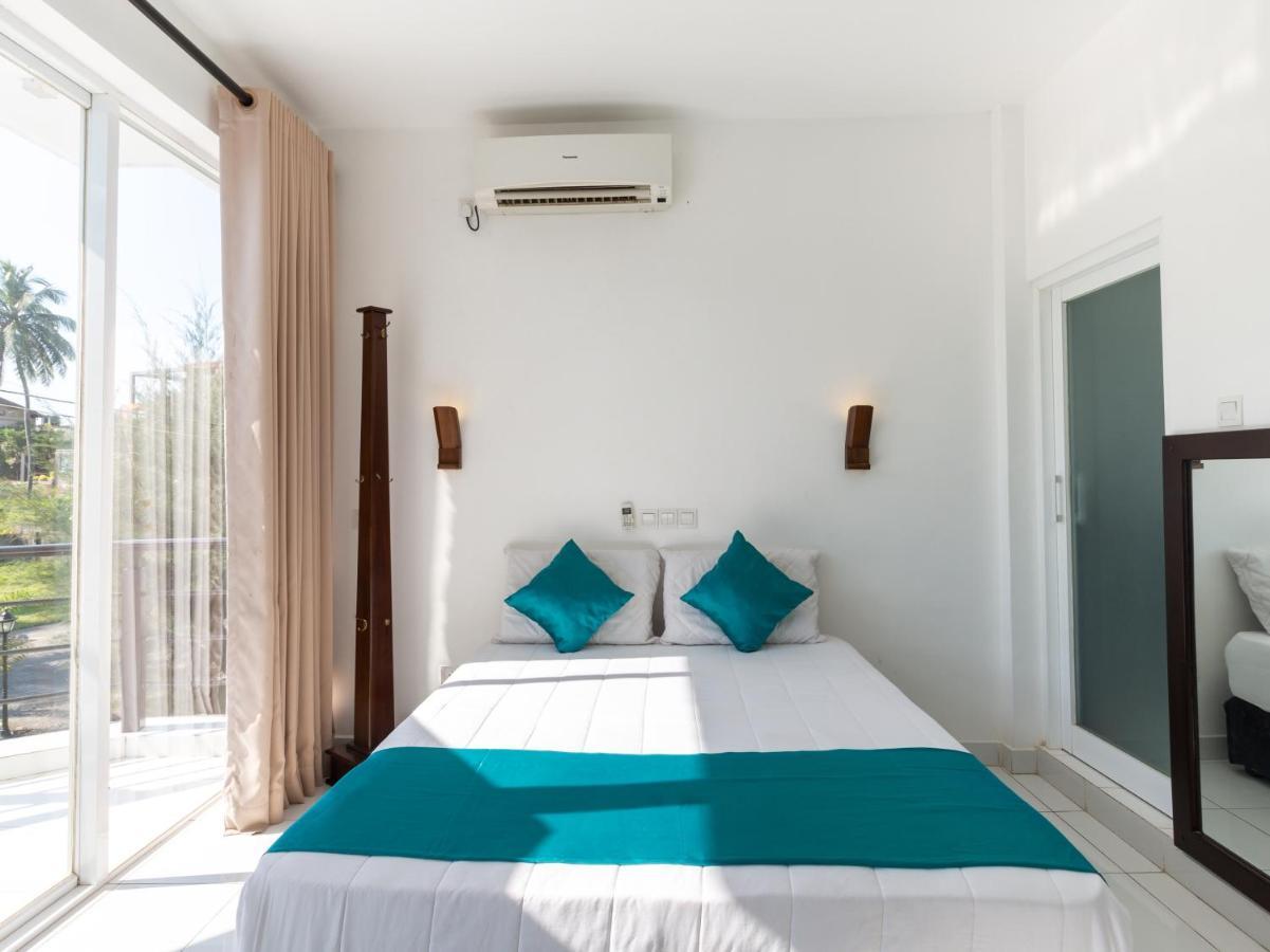 Royal Mount Hotel Dehiwala-Mount Lavinia Exterior photo