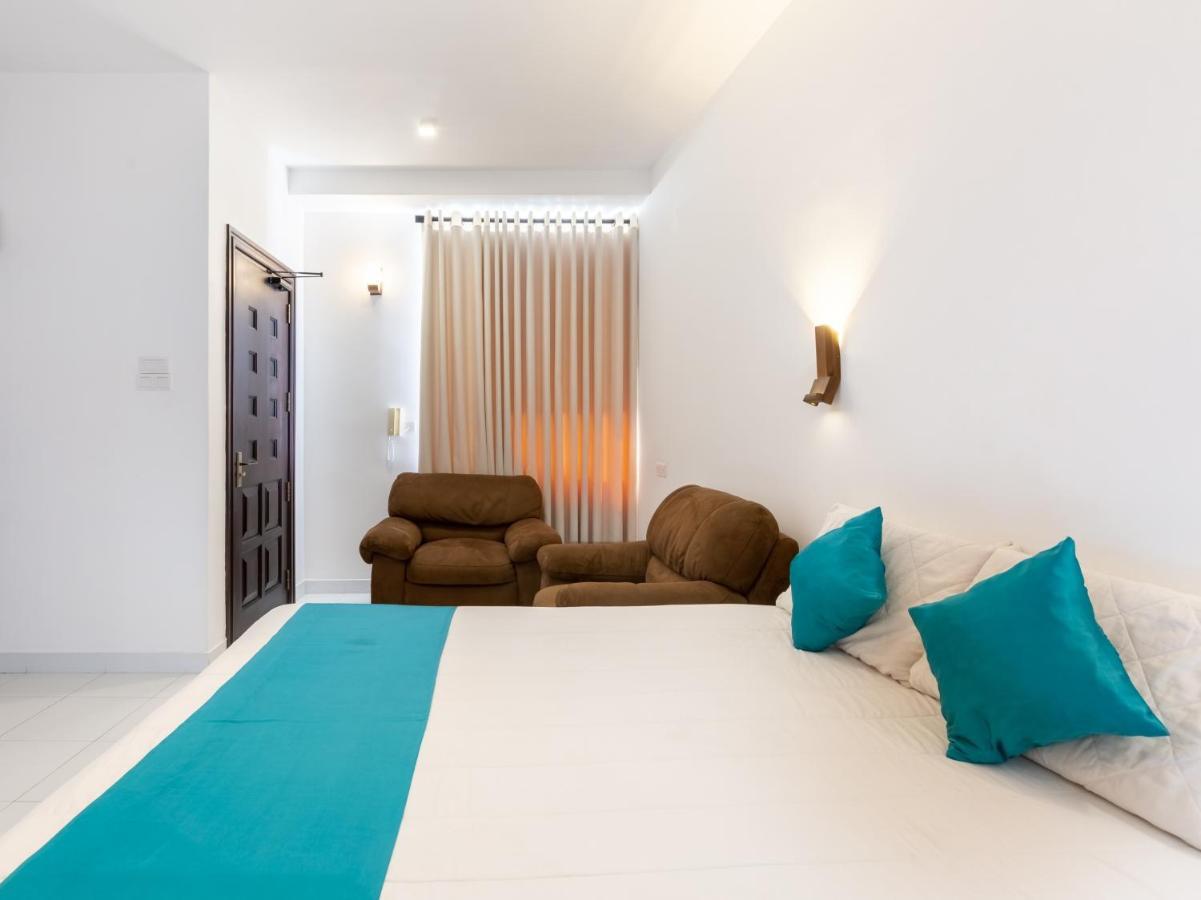 Royal Mount Hotel Dehiwala-Mount Lavinia Exterior photo